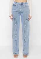 2022 button-down-overlay-mom-jeans